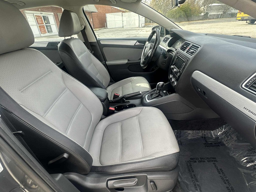 2013 Volkswagen Jetta Image 12