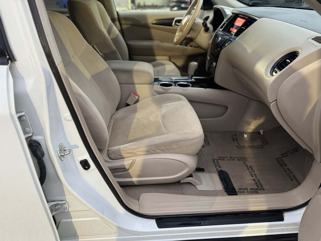 2013 Nissan Pathfinder Image 13