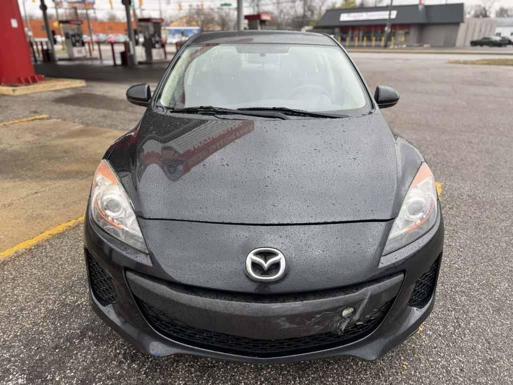 2013 Mazda Mazda3 Image 2