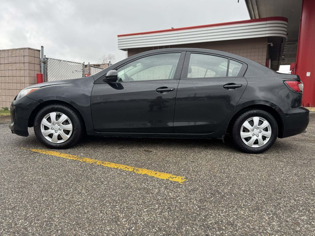 2013 Mazda Mazda3 Image 4