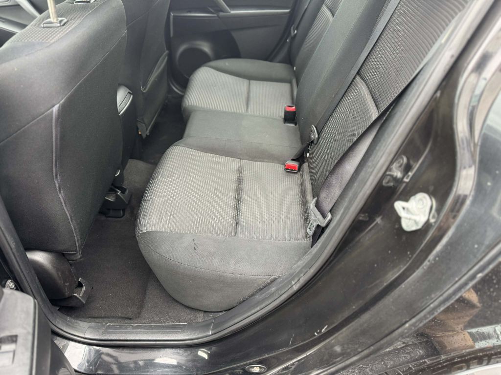 2013 Mazda Mazda3 Image 10