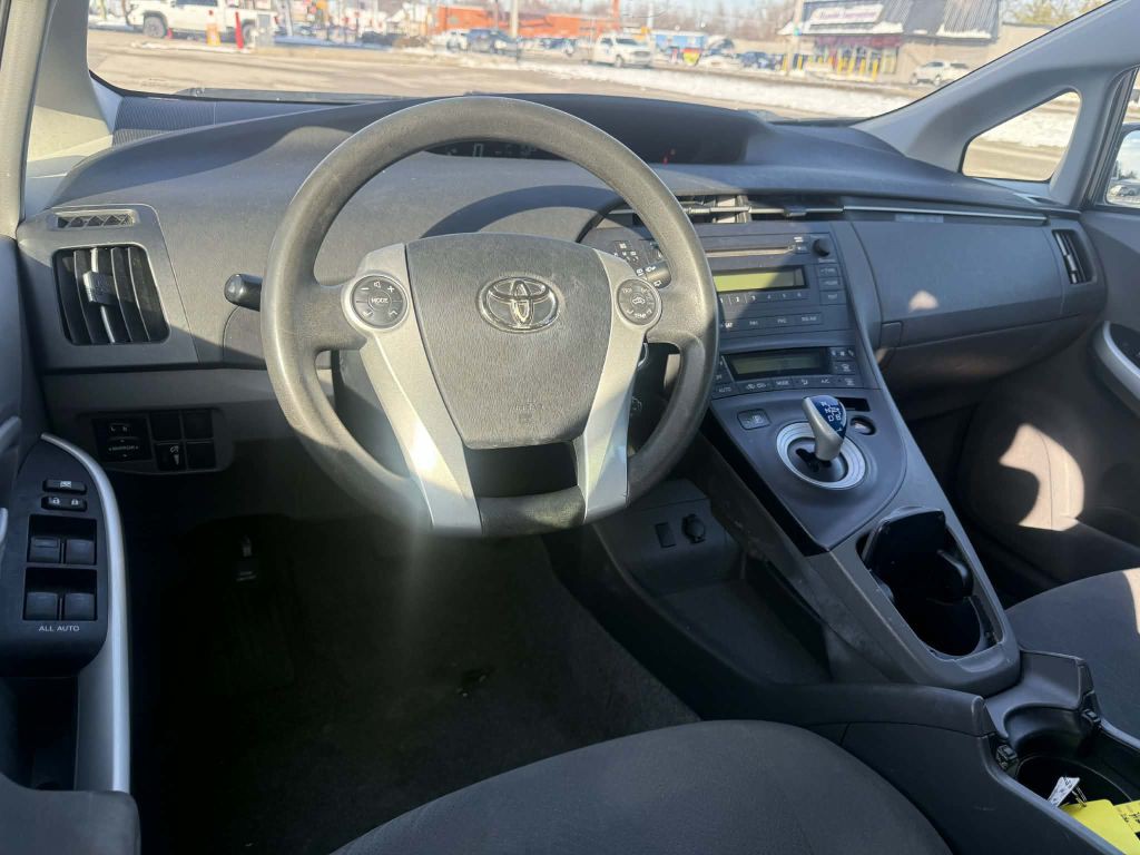 2010 Toyota Prius Image 11
