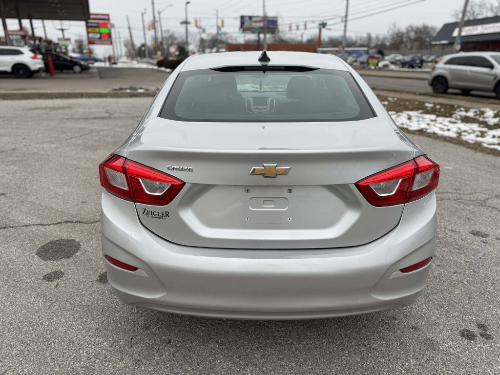 2016 Chevrolet Cruze Image 7