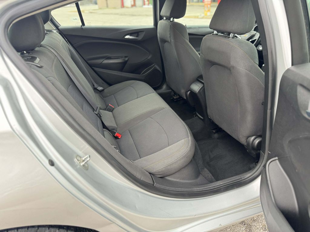 2016 Chevrolet Cruze Image 11