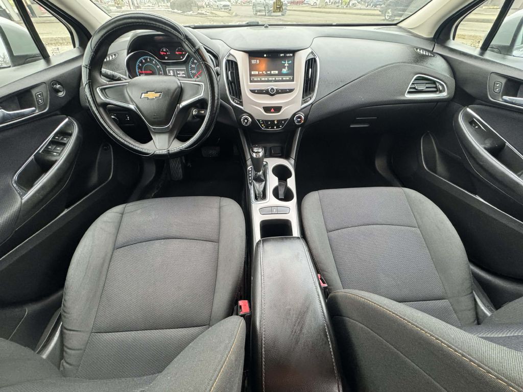 2016 Chevrolet Cruze Image 13