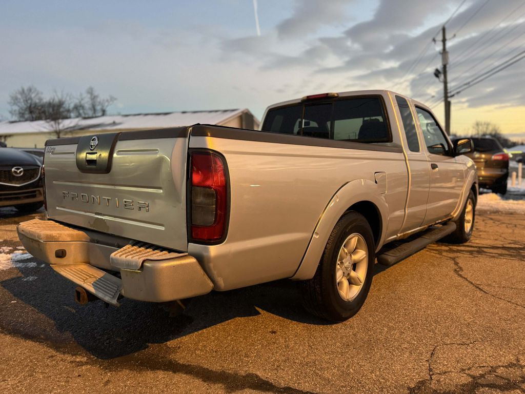 2004 Nissan Frontier Image 8