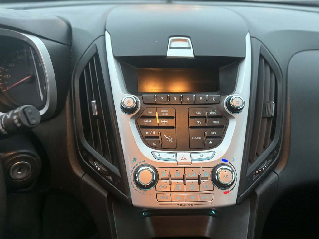 2013 Chevrolet Equinox Image 17