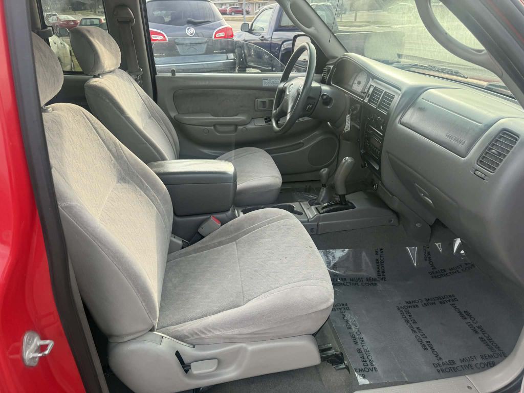 2002 Toyota Tacoma Image 11