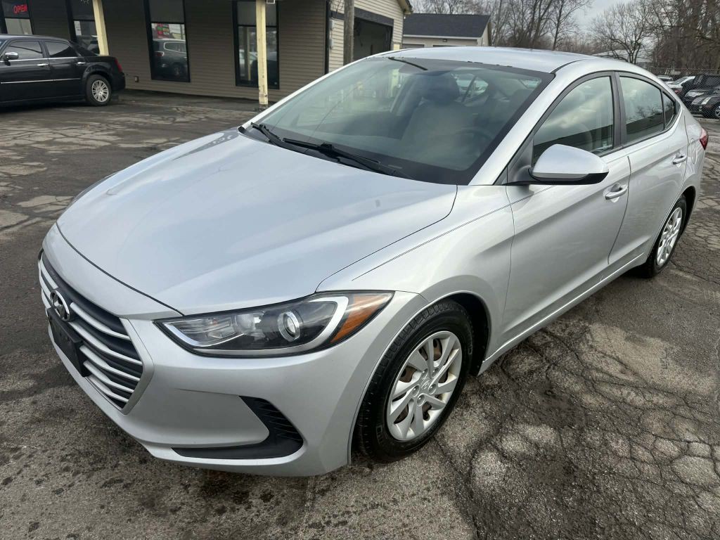 2017 Hyundai Elantra Image 8