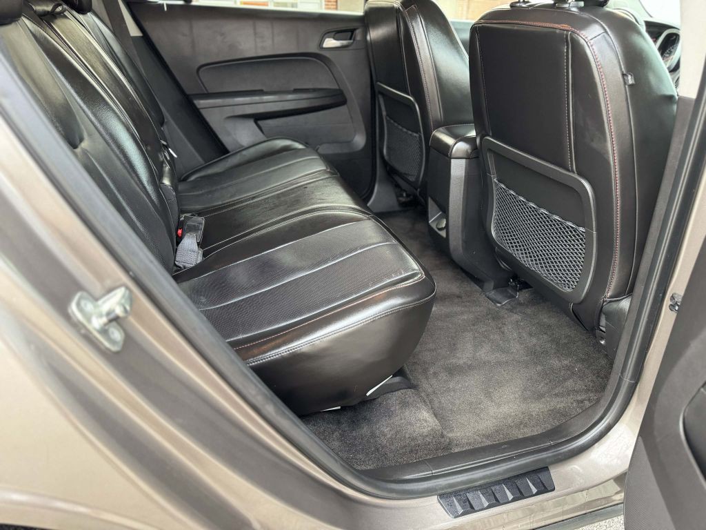 2010 Chevrolet Equinox Image 12
