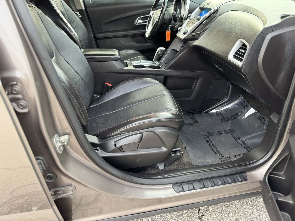 2010 Chevrolet Equinox Image 13