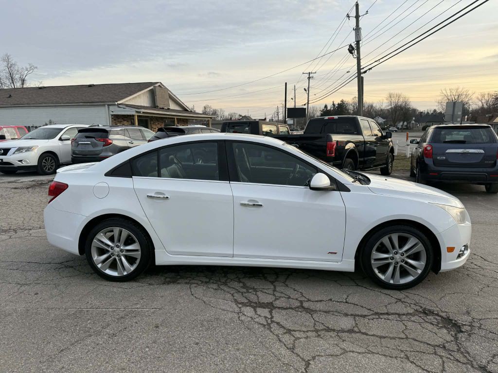 2014 Chevrolet Cruze Image 3
