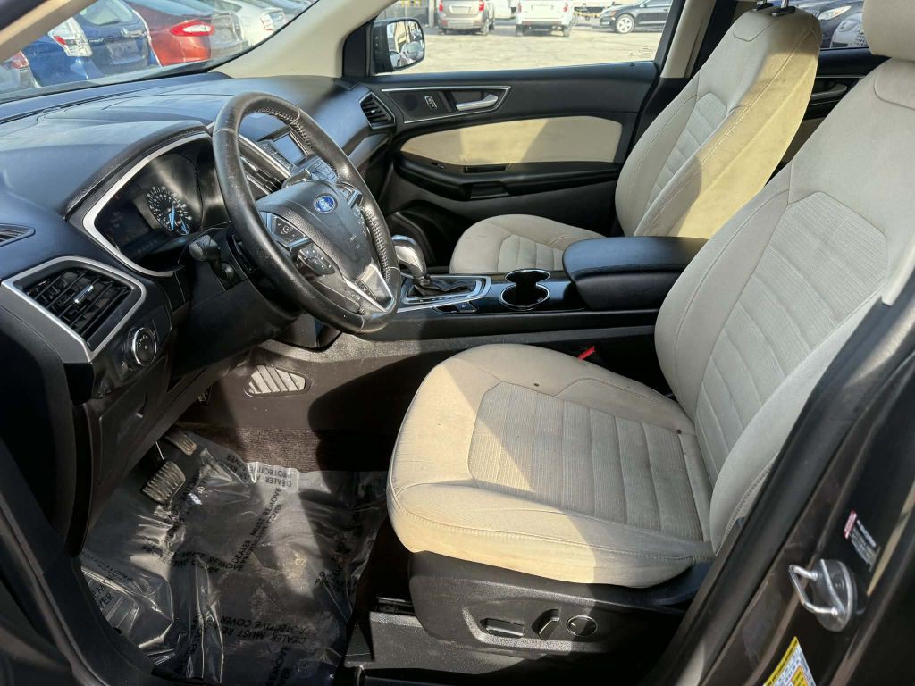 2016 Ford Edge Image 9