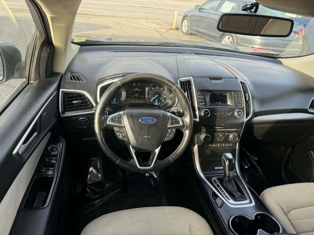 2016 Ford Edge Image 11
