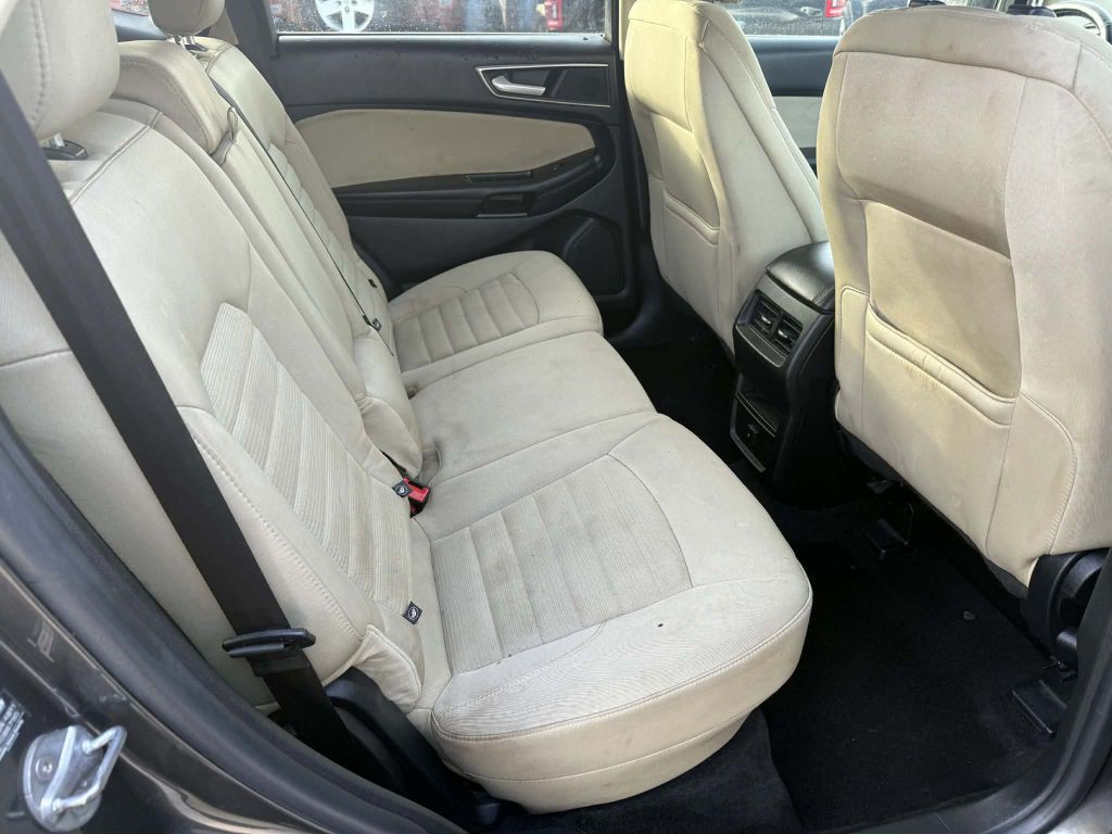 2016 Ford Edge Image 13