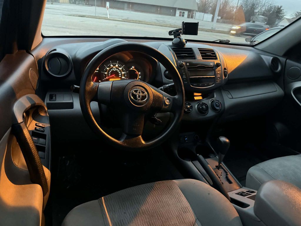 2011 Toyota Rav4 Image 11