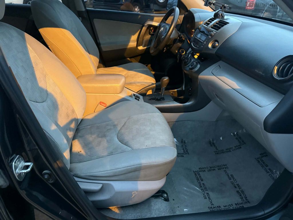 2011 Toyota Rav4 Image 14