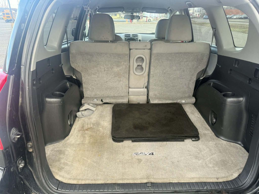 2011 Toyota Rav4 Image 12