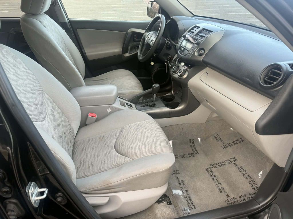 2011 Toyota Rav4 Image 14