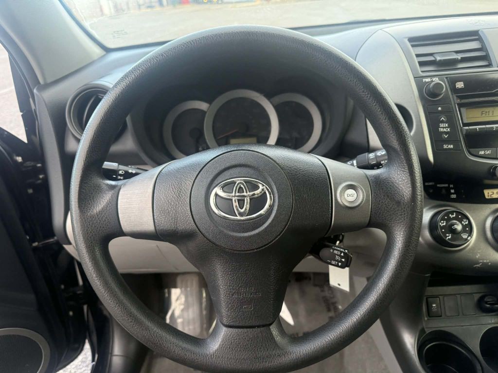 2011 Toyota Rav4 Image 16