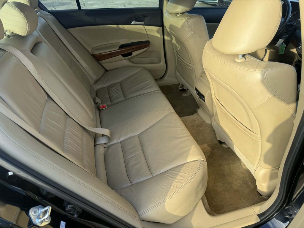 2012 Honda Accord Image 11