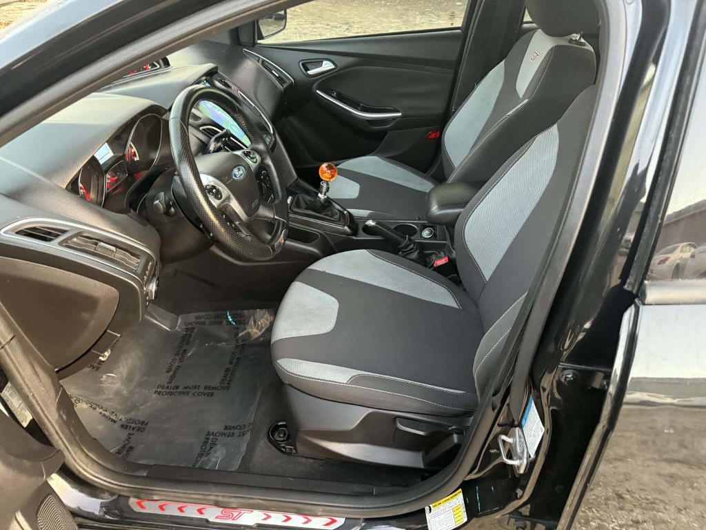 2014 Ford Focus Image 9