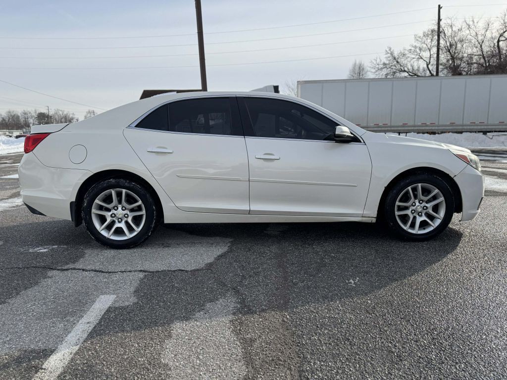 2014 Chevrolet Malibu Image 5