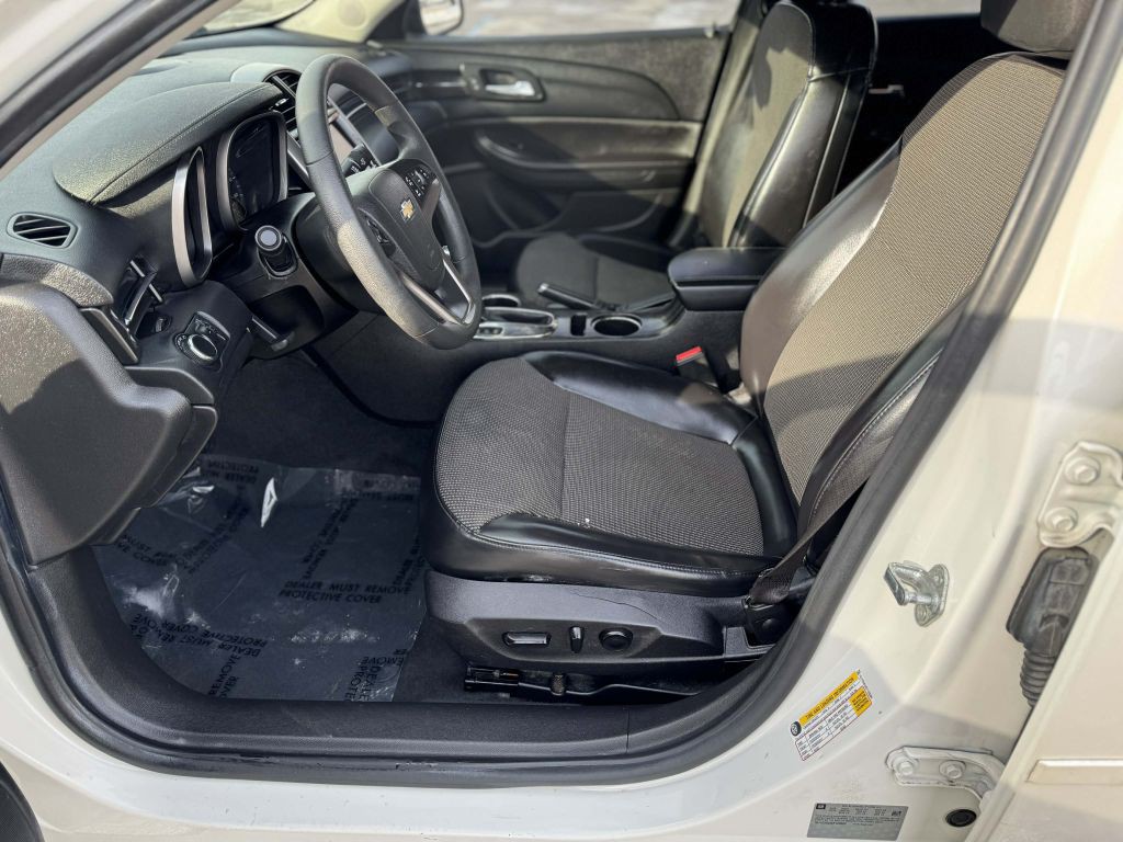 2014 Chevrolet Malibu Image 9