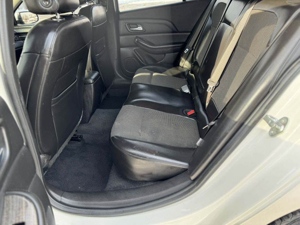 2014 Chevrolet Malibu Image 10