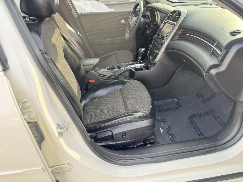 2014 Chevrolet Malibu Image 12