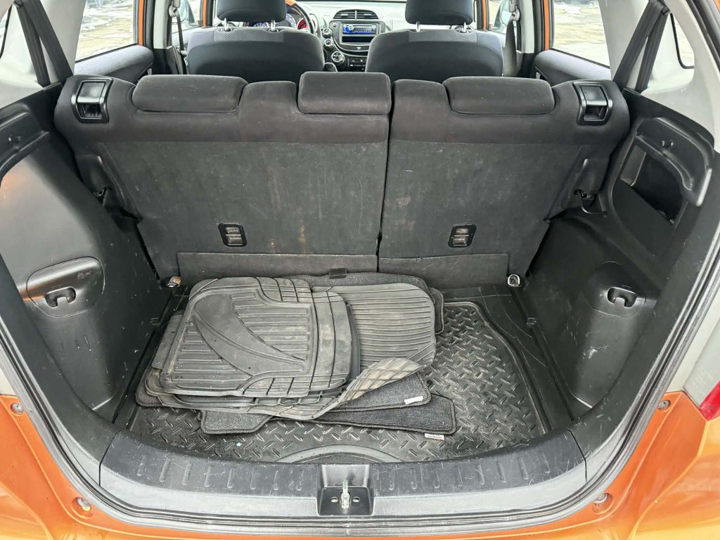 2011 Honda Fit Image 11