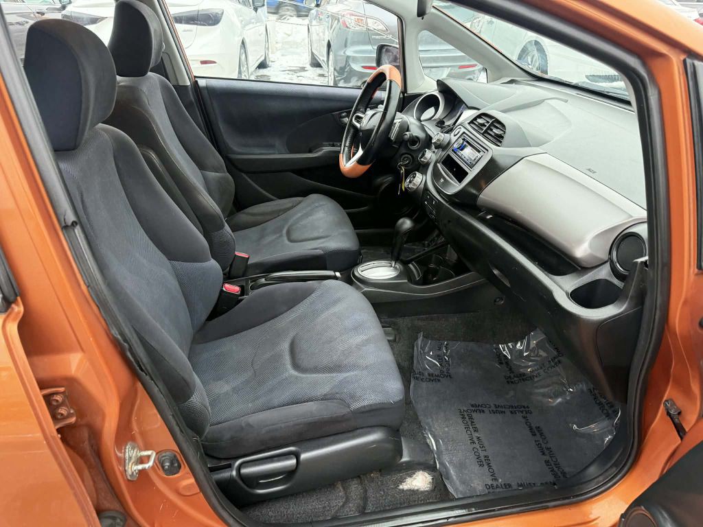 2011 Honda Fit Image 13