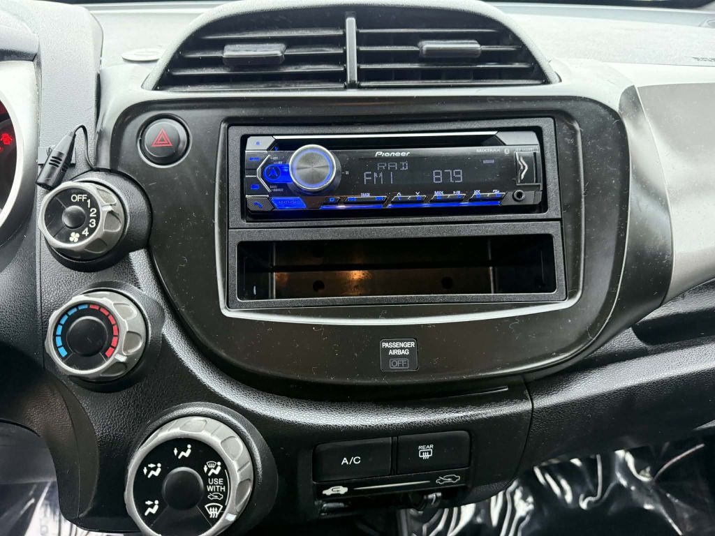 2011 Honda Fit Image 15