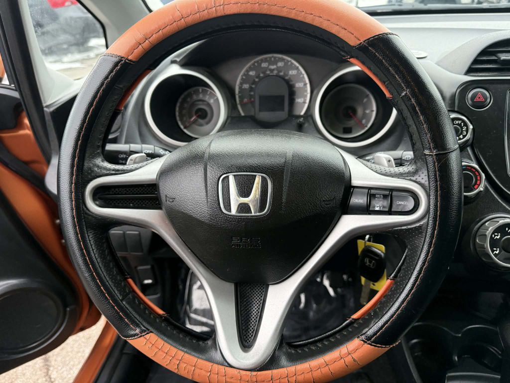 2011 Honda Fit Image 16