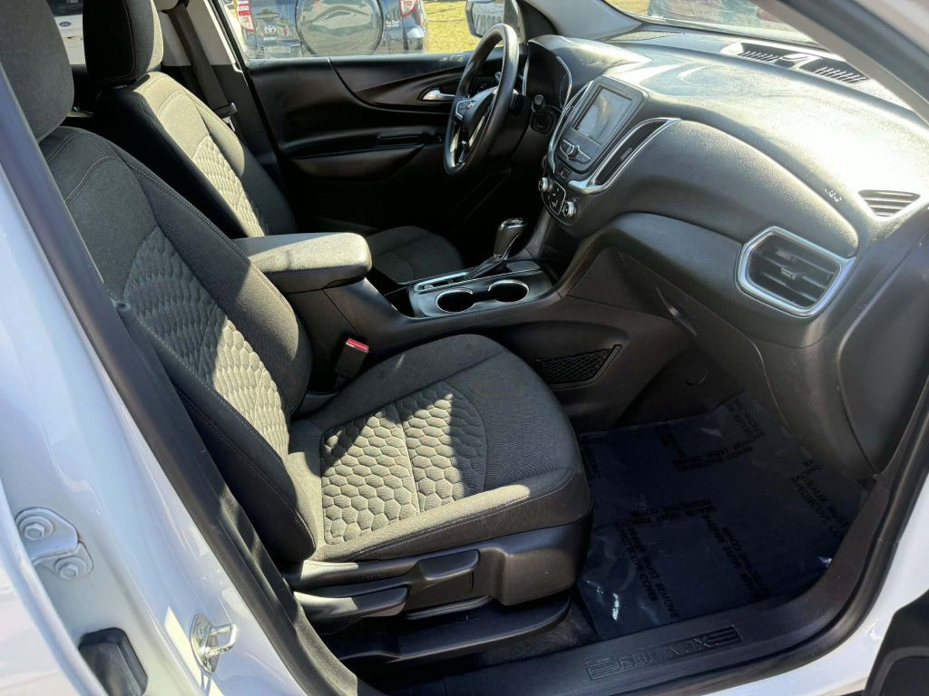 2019 Chevrolet Equinox Image 14