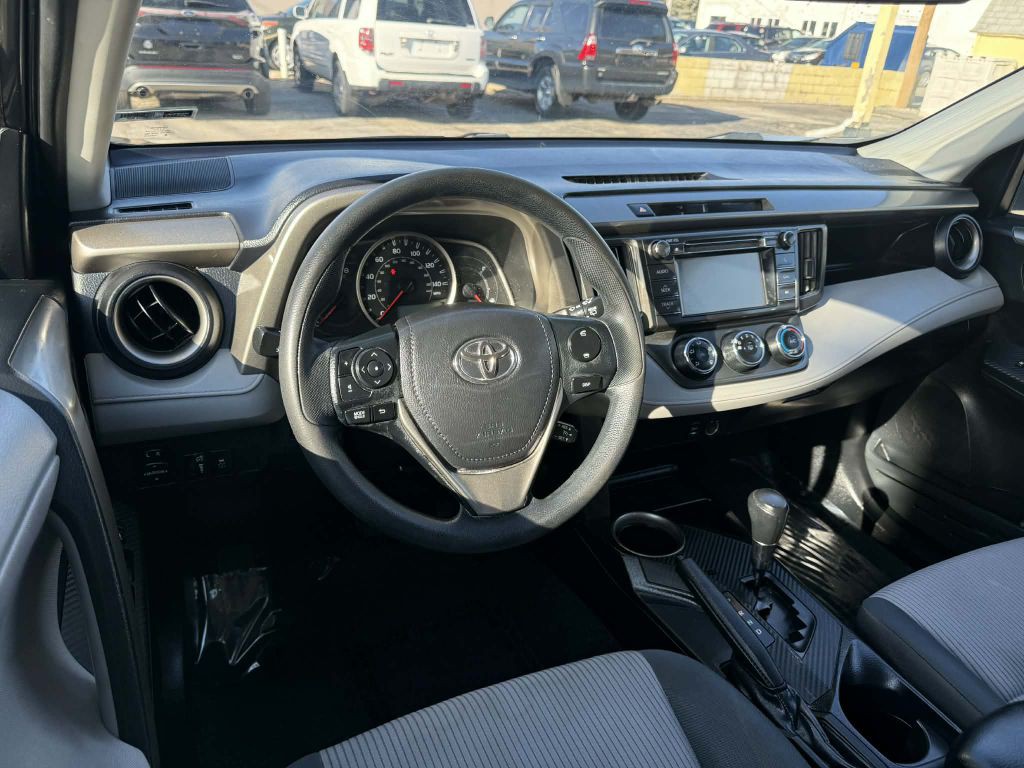 2013 Toyota Rav4 Image 11