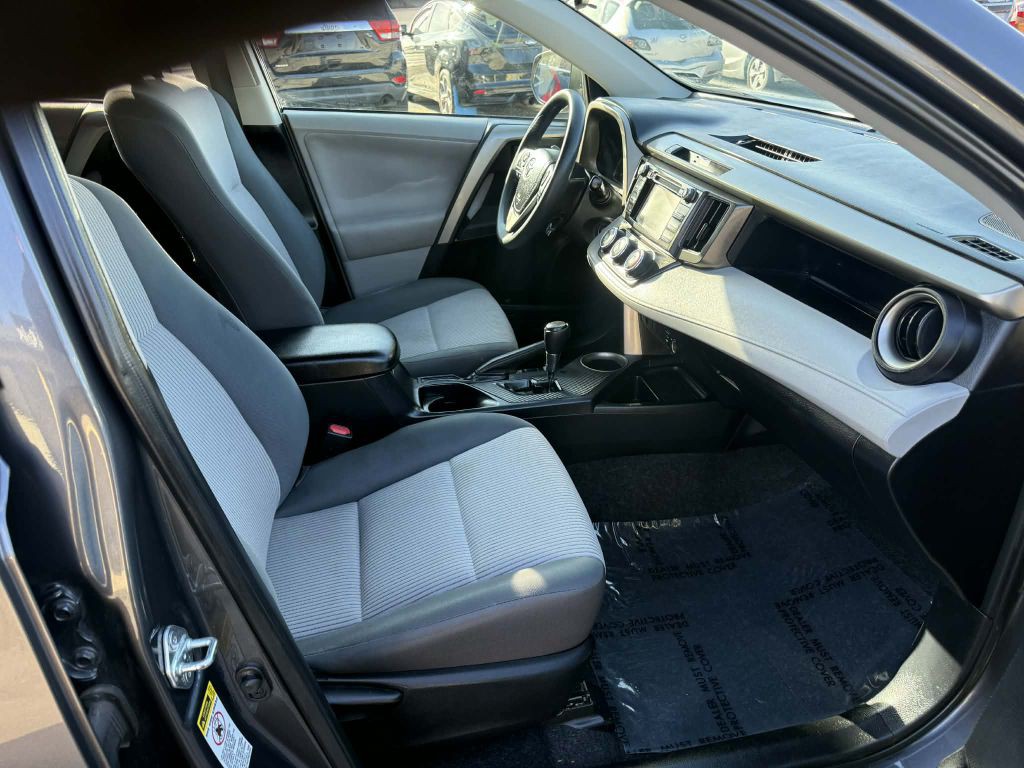 2013 Toyota Rav4 Image 14