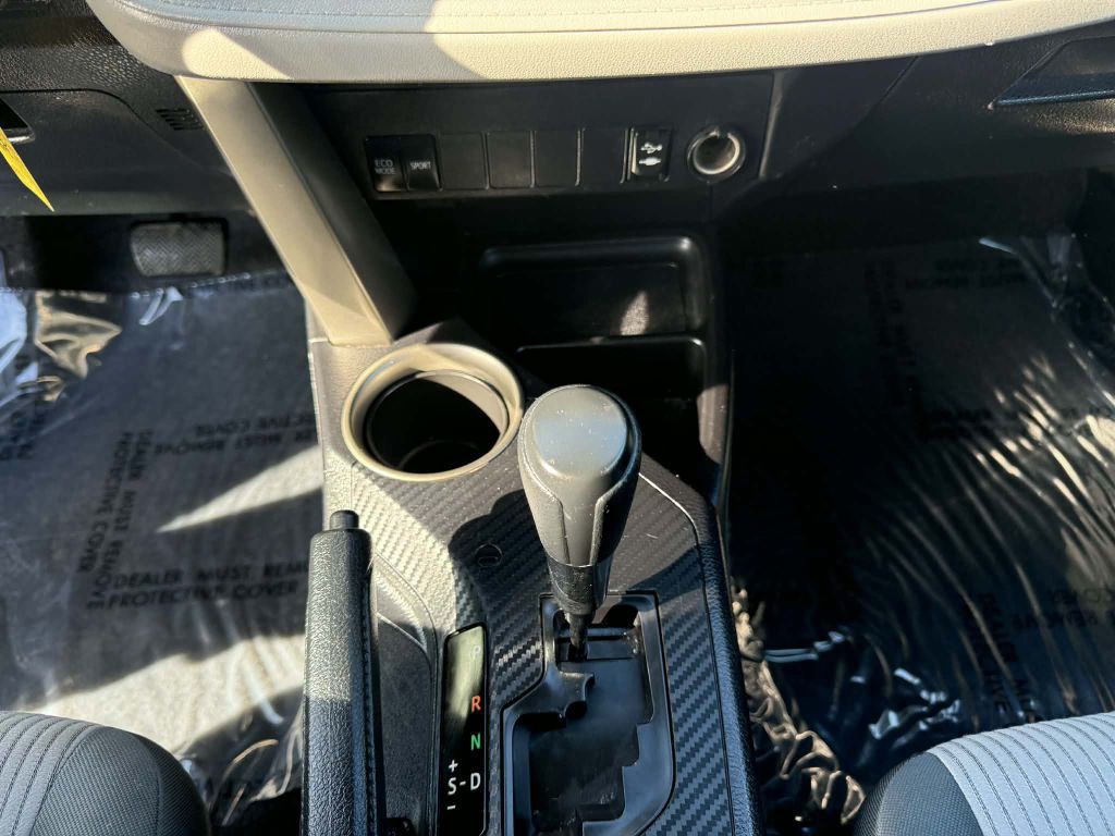 2013 Toyota Rav4 Image 17