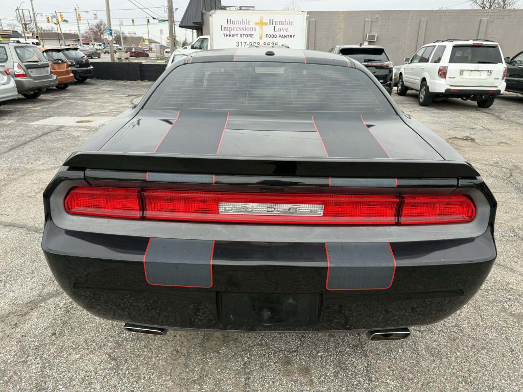 2013 Dodge Challenger Image 5