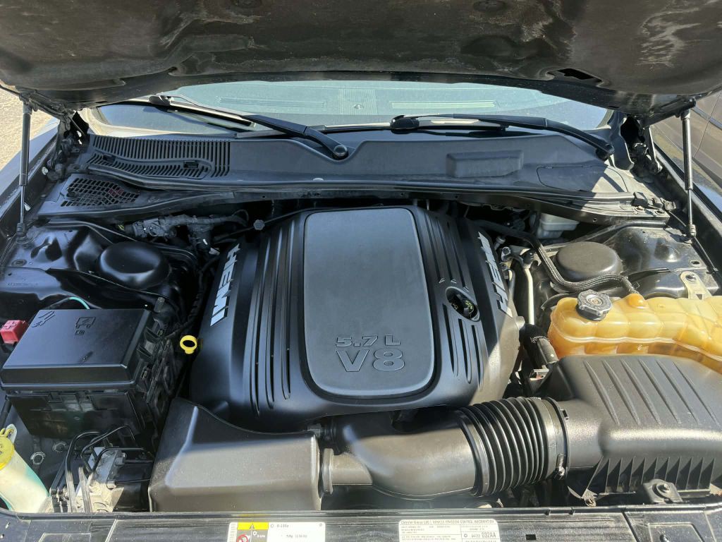 2013 Dodge Challenger Image 17