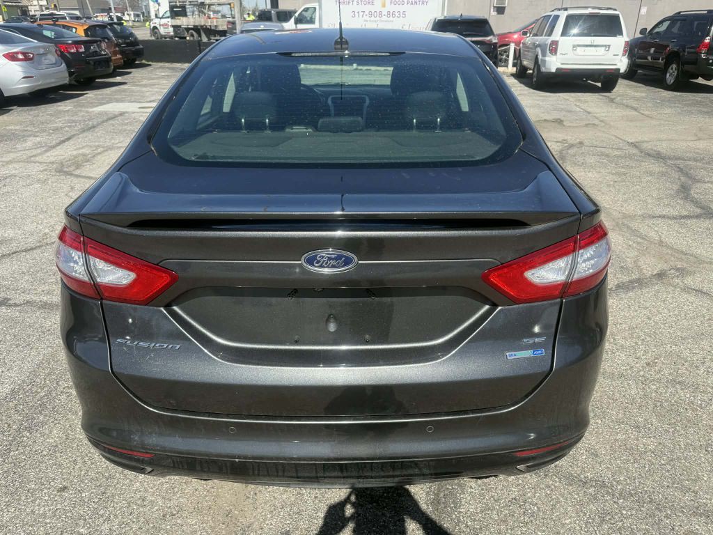 2016 Ford Fusion Image 5