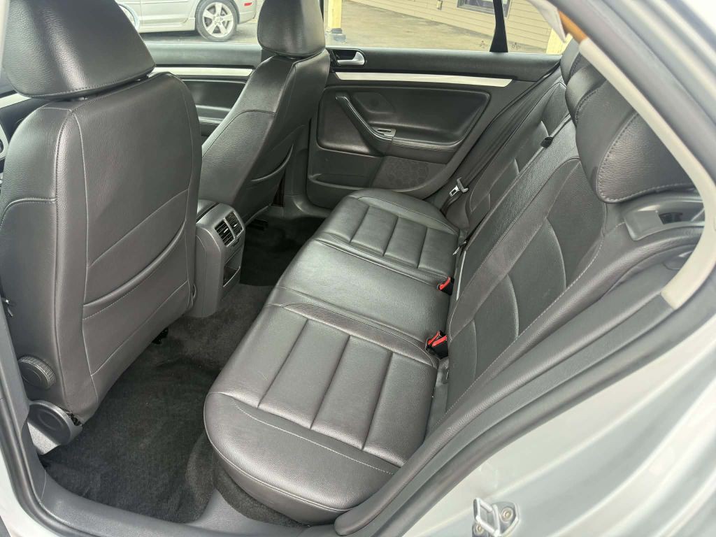 2007 Volkswagen Jetta Image 10