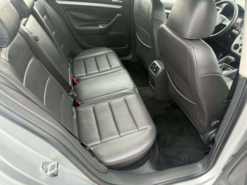 2007 Volkswagen Jetta Image 12