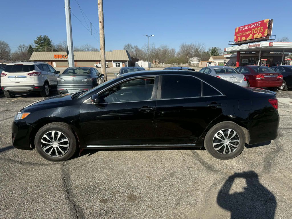 2012 Toyota Camry Image 7