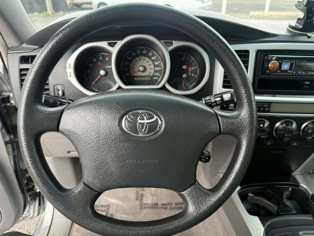 2004 Toyota 4Runner Image 15