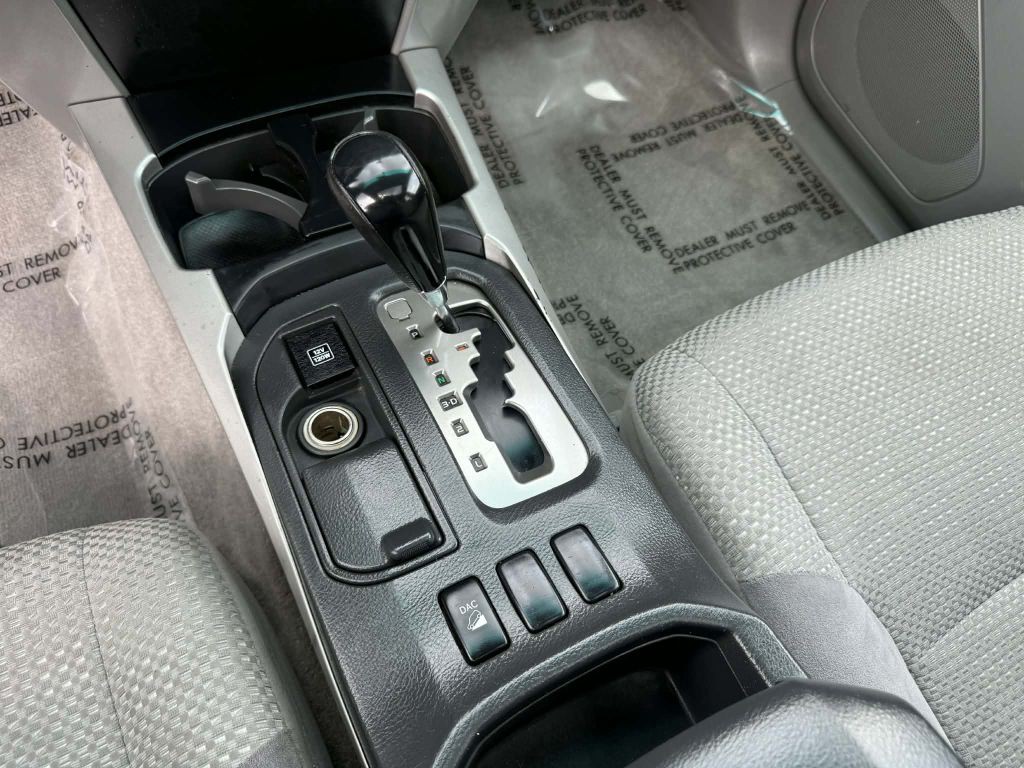 2004 Toyota 4Runner Image 17