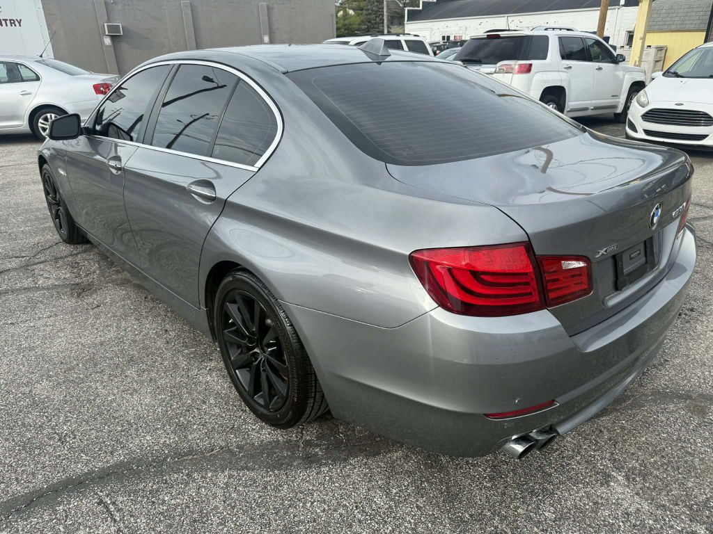 2013 BMW 5 Series Image 6