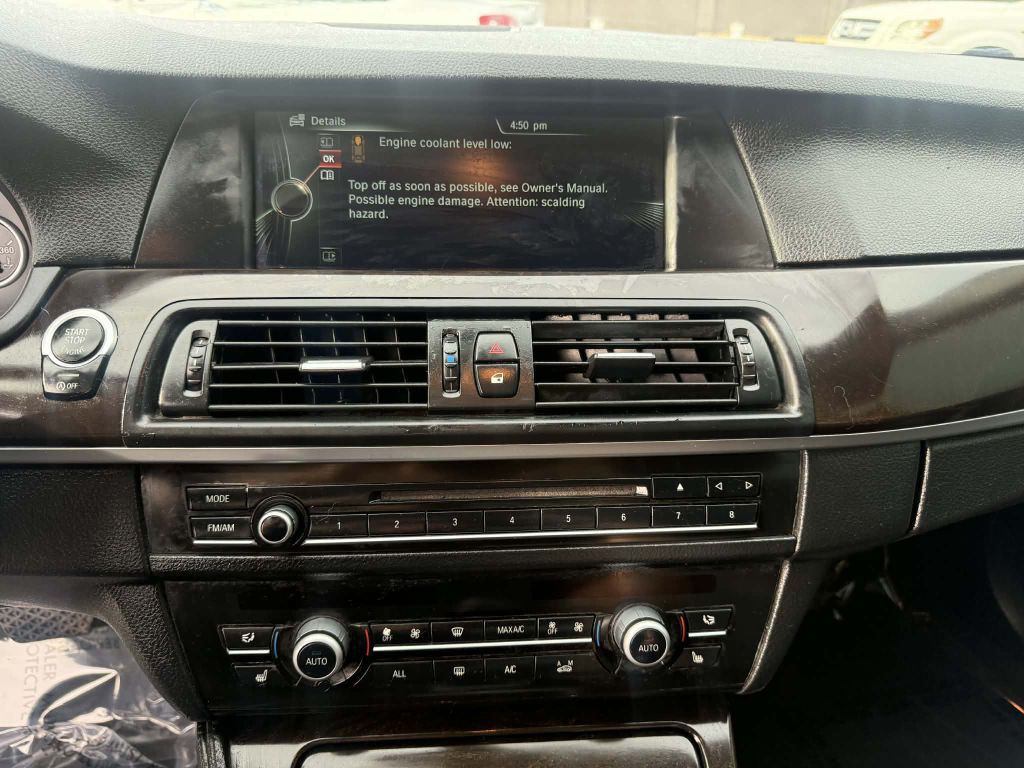 2013 BMW 5 Series Image 15