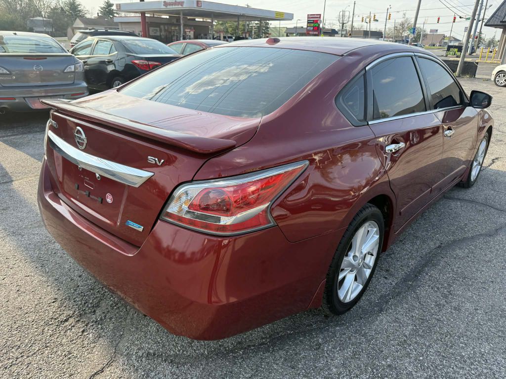 2014 Nissan Altima Image 4