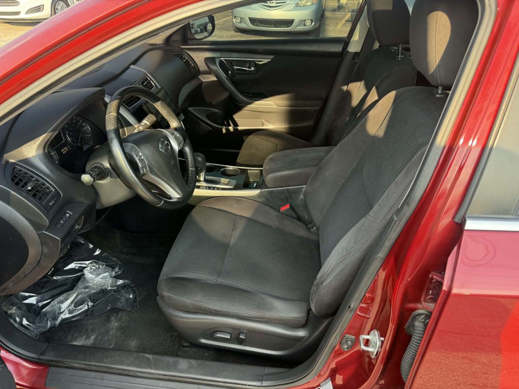 2014 Nissan Altima Image 9